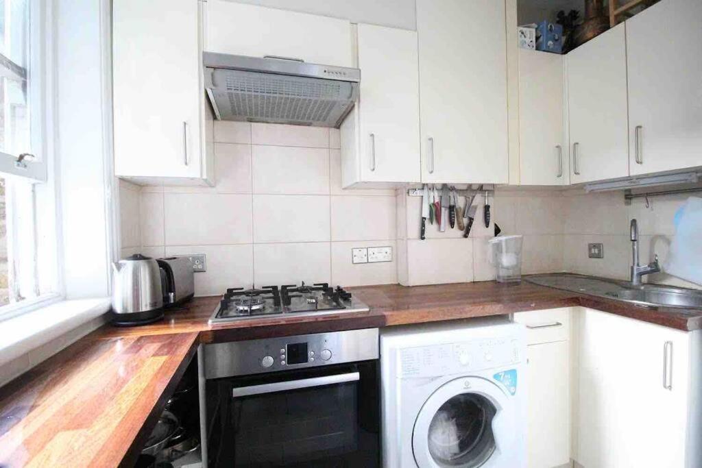 Wonderful Apartment In Earl'S Court 런던 외부 사진